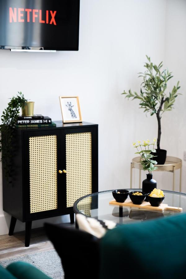 Hosta Group - Prestige 1 Bed Apartment - The Olive ケンブリッジ エクステリア 写真