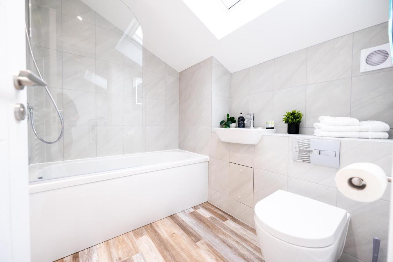 Hosta Group - Prestige 1 Bed Apartment - The Olive ケンブリッジ エクステリア 写真