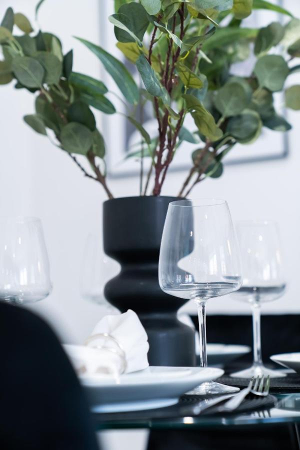 Hosta Group - Prestige 1 Bed Apartment - The Olive ケンブリッジ エクステリア 写真